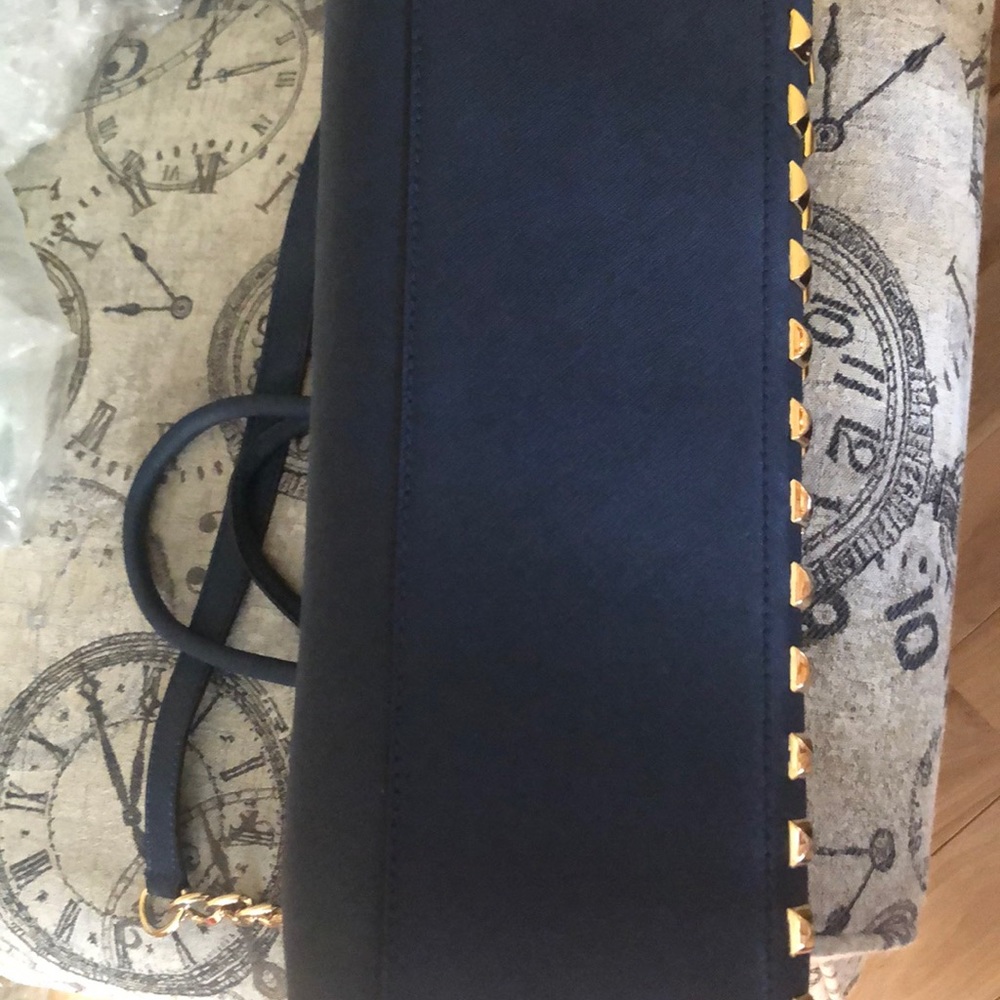 👜👛🛍SALE. Michael kors Pyramid Hamilton - Picture 7 of 7